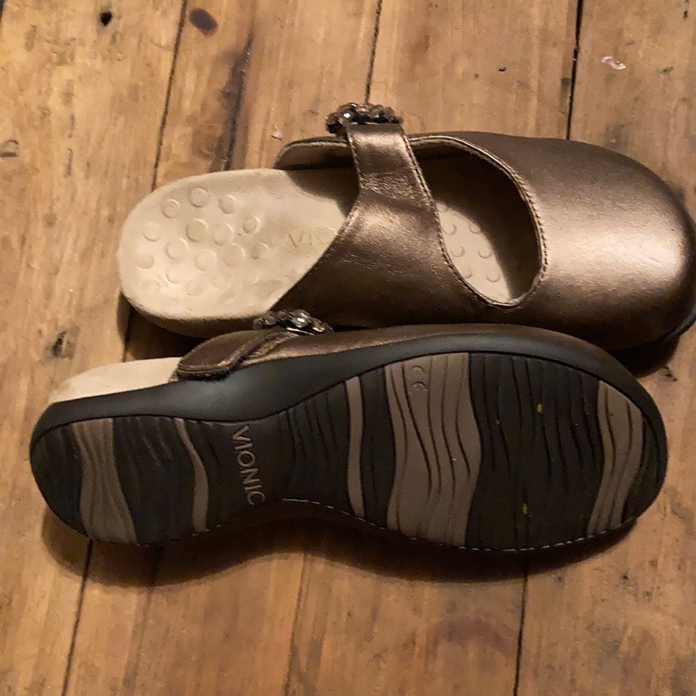 Flat slip ons